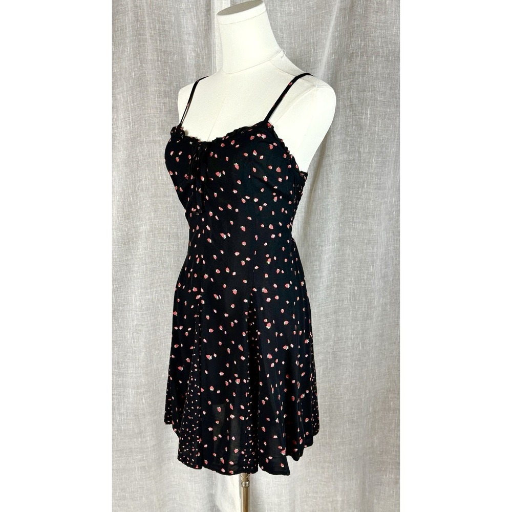 Strawberry Mini Dress A-Line Coquette Cottagecore Black Red Flirty Size Medium